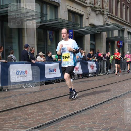 13.09.2026 - 21. swb-Marathon Bremen Strokosch-Dieckow http://msf.ph/oto/10320302 13.09.2026 10:58:40 Ziel 10254, 10383, 10415, 10427, 10477, 10485, 10668, 10787, 10794, 10832, 10843, 10948, 11034, 11228, 11267, 11278, 11602, 11913, 12015, 12127, 12130, 12131, 12176, 12200, 12271, 12297, 12414, 10878, 10879, 11004, 11030, 11152, 11189, 11202, 11228, 11384, 11403, 11455, 11488, 11686, 11743, 11750, 11953, 11955, 12092, 12180, 12237, 12320, 12499, 12505, 12518 meine-sportfotos.de