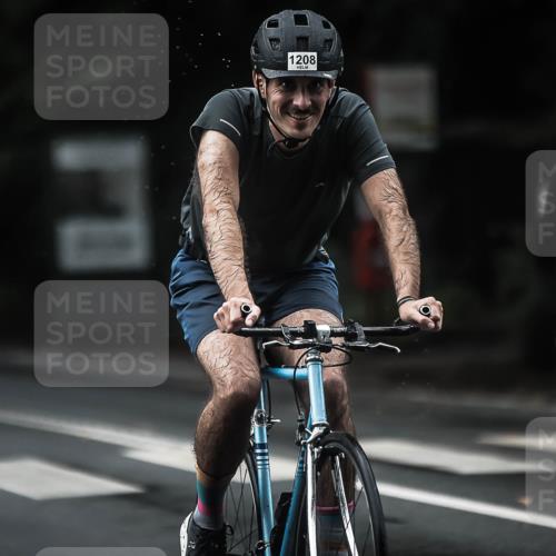 13.09.2026 - Stadtparktriathlon H.Heesch http://msf.ph/oto/10320306 13.09.2026 13:05:00 Radfahren 1084, 1208, 1278, 1284, 1304, 1306, 1333, 1346, 1372, 1374, 1409, 1410, 1424 meine-sportfotos.de