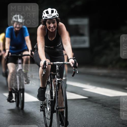 13.09.2026 - Stadtparktriathlon H.Heesch http://msf.ph/oto/10320312 13.09.2026 13:05:01 Radfahren 1208, 1278, 1284, 1304, 1306, 1333, 1346, 1372, 1374, 1409, 1410, 1424 meine-sportfotos.de