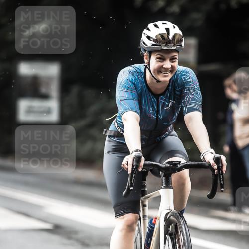 13.09.2026 - Stadtparktriathlon H.Heesch http://msf.ph/oto/10320347 13.09.2026 11:56:31 Radfahren 740, 776, 803, 816, 842, 1001 meine-sportfotos.de