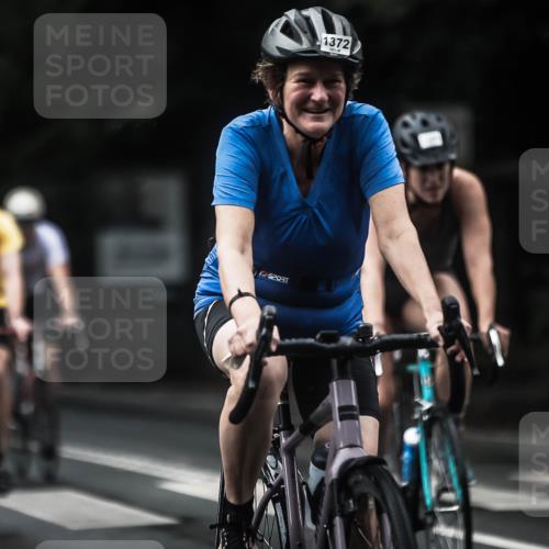 13.09.2026 - Stadtparktriathlon H.Heesch http://msf.ph/oto/10320354 13.09.2026 13:05:03 Radfahren 1208, 1284, 1304, 1306, 1333, 1346, 1372, 1374, 1386, 1409, 1410, 1424 meine-sportfotos.de