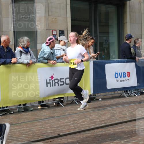 13.09.2026 - 21. swb-Marathon Bremen Strokosch-Dieckow http://msf.ph/oto/10320369 13.09.2026 10:58:41 Ziel 10254, 10383, 10415, 10427, 10477, 10485, 10668, 10787, 10794, 10832, 10843, 10948, 11034, 11267, 11278, 11602, 11913, 12015, 12127, 12130, 12131, 12176, 12200, 12271, 12297, 12414, 10878, 10879, 11004, 11030, 11152, 11189, 11228, 11384, 11403, 11455, 11488, 11686, 11743, 11750, 11953, 11955, 12092, 12180, 12237, 12320, 12499, 12505, 12518 meine-sportfotos.de