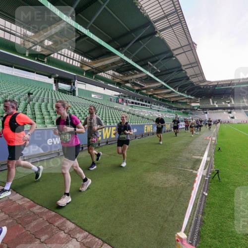 13.09.2026 - 21. swb-Marathon Bremen Michael Burmester http://msf.ph/oto/10320390 13.09.2026 13:19:50 Laufen im Stadion 333, 464, 486, 512, 704, 921, 938, 1066, 1129, 1156, 1409, 1431, 1446, 1506, 1697, 1756, 1765, 1815, 1916, 2010, 2028, 2064, 2137, 2224, 2240, 2294, 2315, 2349, 2417, 2453, 2501, 2533, 2557, 2563, 2622, 2626, 2689, 2694, 2695, 2702, 2703, 2722, 2756, 2786, 2843, 2845, 2879, 2944, 2983, 3017, 3018, 3031, 3035, 3036, 3037, 3046, 3059, 3072, 3096, 3116, 3139, 3189, 3198, 3243, 3263, 3264, 3285, 3287, 3310, 3315, 3619, 3879, 4478 meine-sportfotos.de