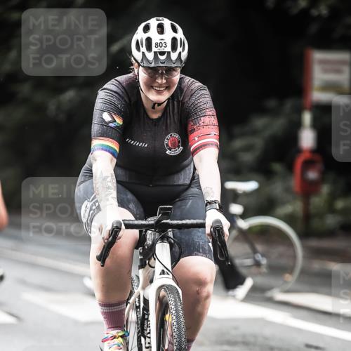 13.09.2026 - Stadtparktriathlon H.Heesch http://msf.ph/oto/10320406 13.09.2026 11:56:34 Radfahren 740, 776, 803, 816, 1001 meine-sportfotos.de