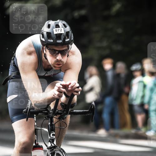 13.09.2026 - Stadtparktriathlon H.Heesch http://msf.ph/oto/10320436 13.09.2026 11:56:42 Radfahren 941, 952, 972 meine-sportfotos.de