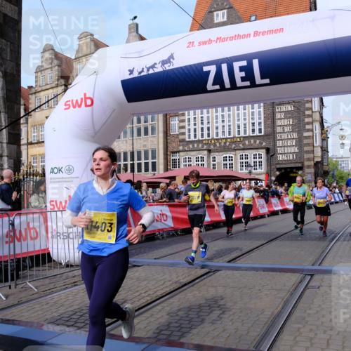13.09.2026 - 21. swb-Marathon Bremen Tim E. http://msf.ph/oto/10320440 13.09.2026 10:58:39 Ziel 10249, 10494, 10530, 10750, 10798, 11004, 11120, 11131, 11152, 11202, 11295, 11384, 11388, 11403, 11420, 11455, 11686, 11750, 11752, 11906, 11952, 11953, 12017, 12092, 12180, 12386, 12387, 12518 meine-sportfotos.de