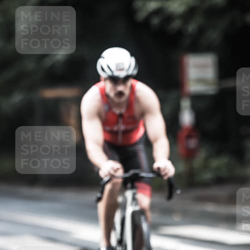 13.09.2026 - Stadtparktriathlon H.Heesch http://msf.ph/oto/10320445 13.09.2026 11:56:43 Radfahren 941, 952, 972 meine-sportfotos.de