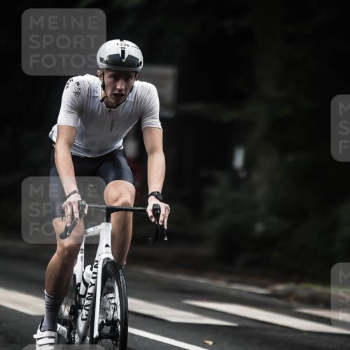 13.09.2026 - Stadtparktriathlon H.Heesch http://msf.ph/oto/10320513 13.09.2026 13:05:13 Radfahren 1272, 1336, 1386 meine-sportfotos.de