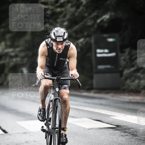 13.09.2026 - Stadtparktriathlon H.Heesch http://msf.ph/oto/10320530 13.09.2026 11:56:50 Radfahren 952, 997, 1030, 1053 meine-sportfotos.de
