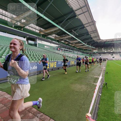 13.09.2026 - 21. swb-Marathon Bremen Michael Burmester http://msf.ph/oto/10320534 13.09.2026 13:20:07 Laufen im Stadion 333, 464, 486, 512, 704, 921, 938, 1066, 1129, 1156, 1409, 1431, 1439, 1446, 1506, 1697, 1756, 1765, 1815, 1846, 1916, 2010, 2028, 2064, 2139, 2224, 2240, 2278, 2315, 2349, 2394, 2395, 2417, 2437, 2501, 2519, 2533, 2557, 2563, 2588, 2622, 2626, 2689, 2694, 2695, 2702, 2703, 2722, 2756, 2786, 2793, 2843, 2845, 2886, 2944, 2983, 3004, 3017, 3018, 3031, 3035, 3036, 3037, 3046, 3059, 3072, 3102, 3116, 3139, 3189, 3198, 3243, 3263, 3264, 3285, 3287, 3310, 3315, 3619 meine-sportfotos.de