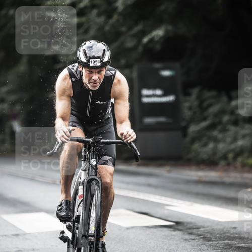13.09.2026 - Stadtparktriathlon H.Heesch http://msf.ph/oto/10320537 13.09.2026 11:56:50 Radfahren 952, 997, 1030, 1053 meine-sportfotos.de