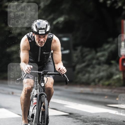 13.09.2026 - Stadtparktriathlon H.Heesch http://msf.ph/oto/10320542 13.09.2026 11:56:50 Radfahren 952, 997, 1030, 1053 meine-sportfotos.de