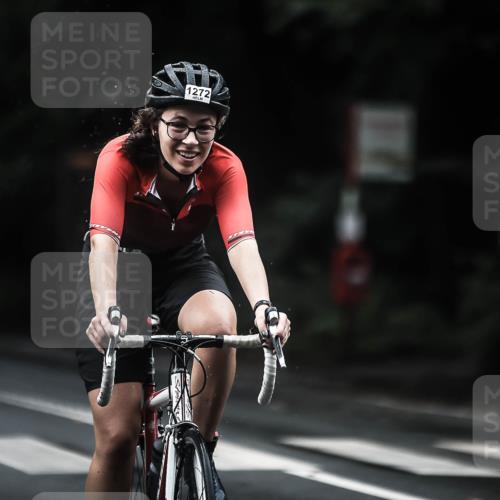 13.09.2026 - Stadtparktriathlon H.Heesch http://msf.ph/oto/10320551 13.09.2026 13:05:15 Radfahren 1272, 1336, 1386 meine-sportfotos.de