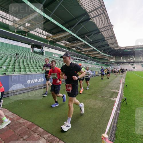 13.09.2026 - 21. swb-Marathon Bremen Michael Burmester http://msf.ph/oto/10320594 13.09.2026 13:20:12 Laufen im Stadion 333, 464, 512, 704, 938, 1066, 1129, 1156, 1409, 1439, 1446, 1506, 1697, 1756, 1765, 1815, 1846, 1916, 2010, 2028, 2064, 2139, 2201, 2224, 2240, 2258, 2278, 2315, 2349, 2394, 2395, 2417, 2437, 2501, 2519, 2533, 2557, 2563, 2588, 2622, 2626, 2689, 2694, 2695, 2702, 2703, 2722, 2756, 2786, 2793, 2843, 2845, 2886, 2944, 2983, 3004, 3017, 3018, 3031, 3035, 3036, 3037, 3046, 3059, 3072, 3102, 3116, 3139, 3189, 3198, 3243, 3263, 3264, 3285, 3287, 3310, 3315 meine-sportfotos.de