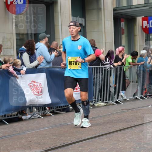13.09.2026 - 21. swb-Marathon Bremen Strokosch-Dieckow http://msf.ph/oto/10320598 13.09.2026 10:58:47 Ziel 10254, 10383, 10415, 10427, 10477, 10492, 10668, 10787, 10794, 10843, 11034, 11086, 11125, 11267, 11278, 11301, 11302, 11602, 11913, 12015, 12118, 12127, 12130, 12131, 12176, 12200, 12271, 12297, 12414, 12541, 10254, 10485, 10794, 10832, 10878, 10879, 10948, 11030, 11189, 11228, 11384, 11488, 11743, 11955, 12176, 12180, 12237, 12320, 12499, 12505 meine-sportfotos.de