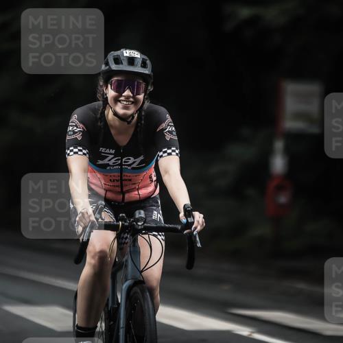 13.09.2026 - Stadtparktriathlon H.Heesch http://msf.ph/oto/10320641 13.09.2026 13:05:24 Radfahren 1202, 1231, 1256, 1258, 1402 meine-sportfotos.de