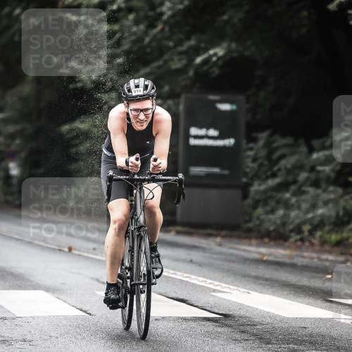 13.09.2026 - Stadtparktriathlon H.Heesch http://msf.ph/oto/10320661 13.09.2026 11:57:03 Radfahren 914 meine-sportfotos.de