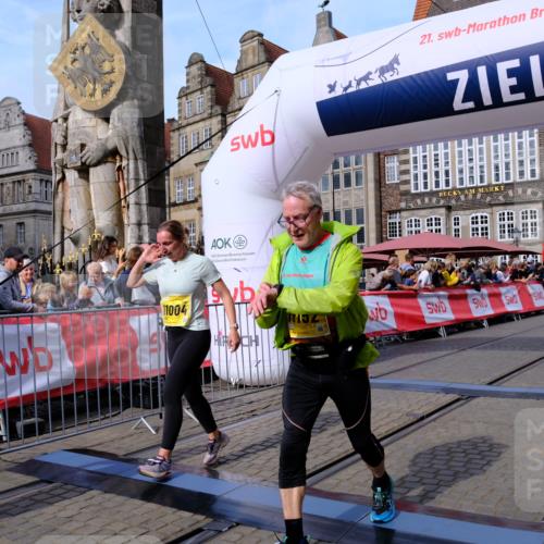 13.09.2026 - 21. swb-Marathon Bremen Tim E. http://msf.ph/oto/10320664 13.09.2026 10:58:43 Ziel 10249, 10530, 10750, 10878, 10879, 11004, 11120, 11131, 11152, 11202, 11384, 11403, 11420, 11455, 11686, 11750, 11906, 11952, 11953, 12017, 12092, 12180, 12320, 12499, 12518 meine-sportfotos.de