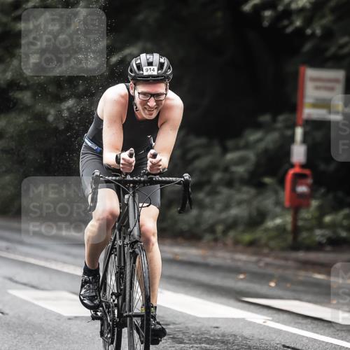13.09.2026 - Stadtparktriathlon H.Heesch http://msf.ph/oto/10320678 13.09.2026 11:57:04 Radfahren 914 meine-sportfotos.de