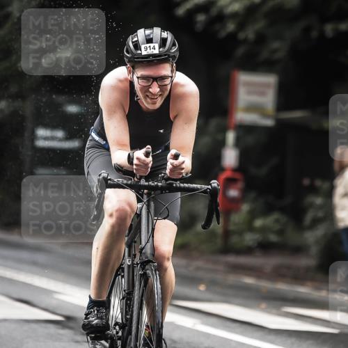 13.09.2026 - Stadtparktriathlon H.Heesch http://msf.ph/oto/10320687 13.09.2026 11:57:04 Radfahren 914 meine-sportfotos.de
