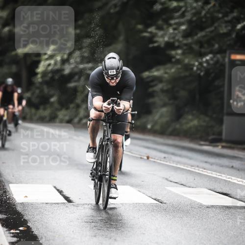 13.09.2026 - Stadtparktriathlon H.Heesch http://msf.ph/oto/10320692 13.09.2026 11:57:13 Radfahren 804, 807, 916, 1048 meine-sportfotos.de
