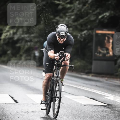 13.09.2026 - Stadtparktriathlon H.Heesch http://msf.ph/oto/10320708 13.09.2026 11:57:13 Radfahren 804, 807, 916, 1048 meine-sportfotos.de