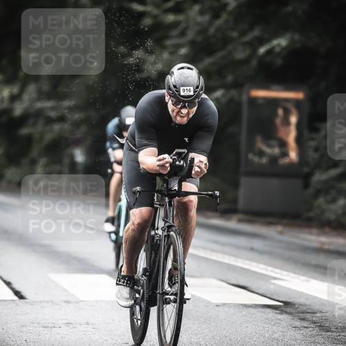 13.09.2026 - Stadtparktriathlon H.Heesch http://msf.ph/oto/10320714 13.09.2026 11:57:13 Radfahren 804, 807, 916, 1048 meine-sportfotos.de