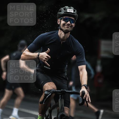 13.09.2026 - Stadtparktriathlon H.Heesch http://msf.ph/oto/10320715 13.09.2026 13:05:28 Radfahren 1202, 1231, 1256, 1258, 1352, 1402 meine-sportfotos.de