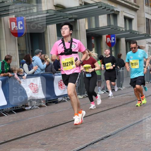 13.09.2026 - 21. swb-Marathon Bremen Strokosch-Dieckow http://msf.ph/oto/10320727 13.09.2026 10:58:50 Ziel 10383, 10415, 10427, 10477, 10492, 10668, 10787, 10843, 11034, 11086, 11125, 11267, 11278, 11301, 11302, 11500, 11602, 11913, 12015, 12118, 12127, 12130, 12131, 12200, 12271, 12297, 12537, 12541, 10254, 10485, 10794, 10832, 10878, 10879, 10948, 11030, 11189, 11228, 11384, 11488, 11743, 11955, 12130, 12176, 12180, 12237, 12320, 12414, 12499, 12505 meine-sportfotos.de