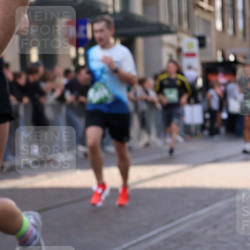13.09.2026 - 21. swb-Marathon Bremen Strokosch-Dieckow http://msf.ph/oto/10320754 13.09.2026 13:17:56 Ziel 1146, 1419, 1631, 1872, 2260, 2671, 3241, 3458, 3514, 3634, 4131, 4733, 5292, 5307, 5460, 5695, 5948, 6152, 6290, 6448, 7491, 7954, 8094, 8943, 8944, 9134, 9609, 10065, 13150, 771, 948, 1297, 1631, 1797, 2001, 2125, 2234, 2634, 2812, 3051, 3192, 3760, 4286, 4374, 4498, 4499, 4620, 5530, 5817, 5935, 8250, 8805, 8869, 9400, 9505, 9595, 9596, 9837, 13041, 13107 meine-sportfotos.de