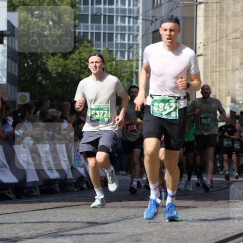 13.09.2026 - 21. swb-Marathon Bremen Strokosch-Dieckow http://msf.ph/oto/10320777 13.09.2026 13:08:38 Ziel 339, 678, 1335, 1696, 2098, 2266, 2844, 3808, 4247, 5594, 8655, 9582, 3110, 3276, 3330, 4033, 5377, 5517, 6842, 6906, 7121, 8555, 9240, 9411, 9702, 9867, 9906 meine-sportfotos.de