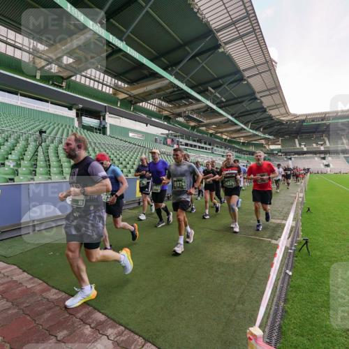 13.09.2026 - 21. swb-Marathon Bremen Michael Burmester http://msf.ph/oto/10320836 13.09.2026 13:20:36 Laufen im Stadion 333, 464, 512, 620, 704, 782, 938, 1066, 1129, 1156, 1158, 1177, 1316, 1409, 1439, 1446, 1676, 1697, 1756, 1808, 1815, 1846, 1916, 2010, 2028, 2064, 2139, 2201, 2240, 2258, 2278, 2315, 2349, 2394, 2395, 2414, 2417, 2437, 2501, 2519, 2533, 2551, 2588, 2626, 2689, 2694, 2695, 2702, 2703, 2722, 2736, 2756, 2793, 2843, 2886, 3004, 3010, 3017, 3018, 3031, 3035, 3036, 3037, 3046, 3059, 3070, 3074, 3102, 3116, 3139, 3144, 3243, 3263, 3264, 3310, 3315 meine-sportfotos.de