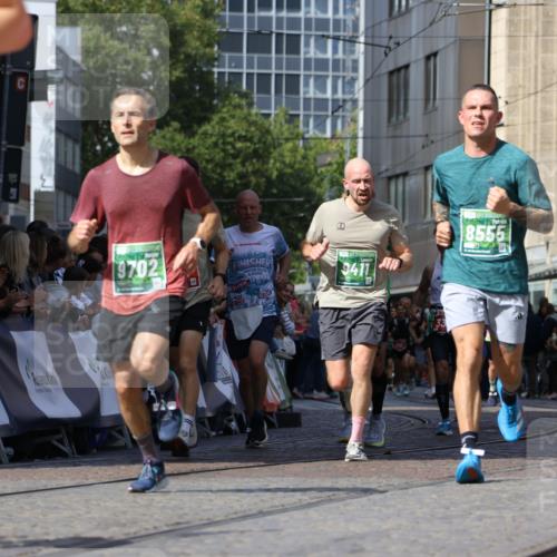 13.09.2026 - 21. swb-Marathon Bremen Strokosch-Dieckow http://msf.ph/oto/10320840 13.09.2026 13:08:40 Ziel 339, 678, 1335, 1696, 2098, 2266, 3808, 4082, 4247, 5424, 5594, 8655, 9582, 3110, 3330, 4033, 5377, 5517, 5696, 6906, 8555, 9240, 9411, 9702, 9867, 9906, 9911 meine-sportfotos.de