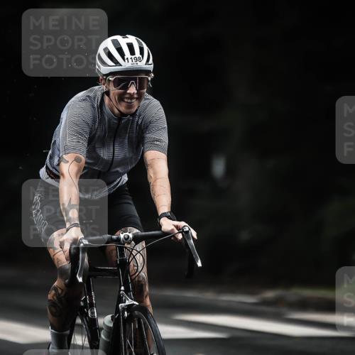 13.09.2026 - Stadtparktriathlon H.Heesch http://msf.ph/oto/10320845 13.09.2026 13:05:40 Radfahren 1198, 1265, 1276, 1377, 1420 meine-sportfotos.de