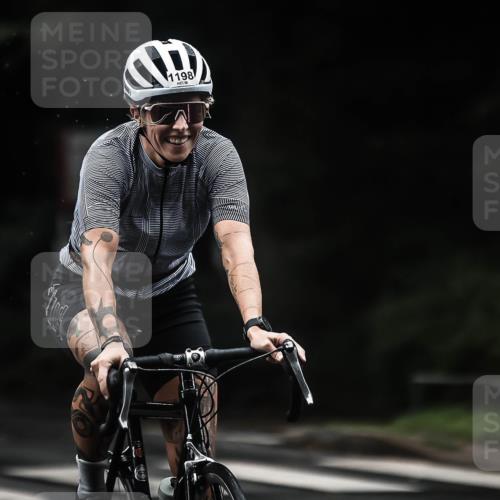 13.09.2026 - Stadtparktriathlon H.Heesch http://msf.ph/oto/10320849 13.09.2026 13:05:40 Radfahren 1198, 1265, 1276, 1377, 1420 meine-sportfotos.de