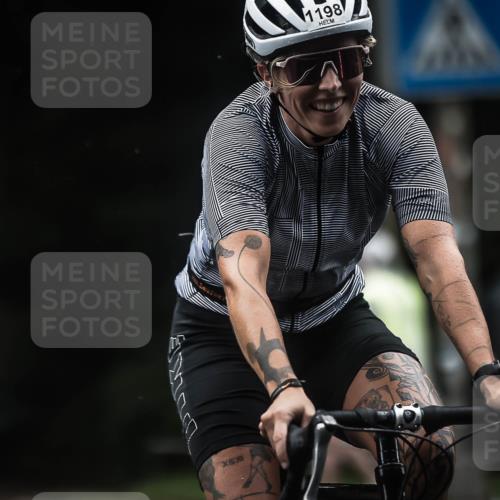 13.09.2026 - Stadtparktriathlon H.Heesch http://msf.ph/oto/10320864 13.09.2026 13:05:40 Radfahren 1198, 1265, 1276, 1377, 1420 meine-sportfotos.de