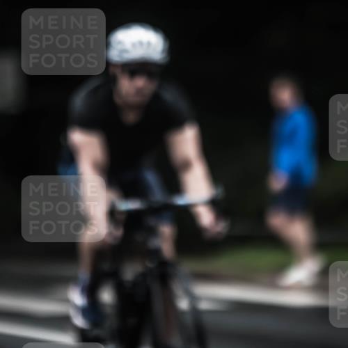 13.09.2026 - Stadtparktriathlon H.Heesch http://msf.ph/oto/10320867 13.09.2026 13:05:41 Radfahren 1198, 1265, 1276, 1377, 1420 meine-sportfotos.de