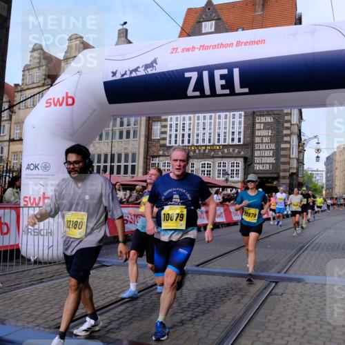 13.09.2026 - 21. swb-Marathon Bremen Tim E. http://msf.ph/oto/10320873 13.09.2026 10:58:49 Ziel 10878, 10879, 11004, 11030, 11152, 11189, 11384, 11403, 11455, 11686, 11750, 11953, 11955, 12092, 12180, 12237, 12320, 12499, 12505, 12518 meine-sportfotos.de