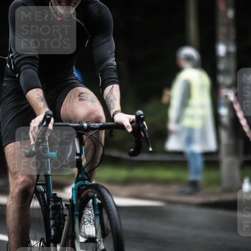 13.09.2026 - Stadtparktriathlon H.Heesch http://msf.ph/oto/10320908 13.09.2026 13:05:43 Radfahren 1198, 1265, 1276, 1377, 1407, 1420 meine-sportfotos.de