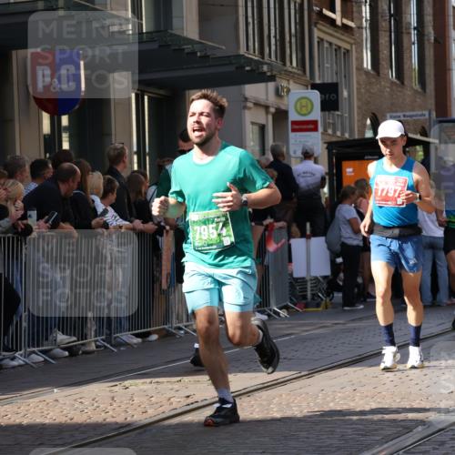 13.09.2026 - 21. swb-Marathon Bremen Strokosch-Dieckow http://msf.ph/oto/10320914 13.09.2026 13:18:00 Ziel 1146, 1419, 1872, 2055, 2260, 2671, 3241, 3458, 3514, 3634, 4131, 5292, 5307, 5460, 5695, 6152, 6293, 6294, 6818, 7491, 7954, 8094, 8943, 8944, 9134, 9609, 10065, 13150, 771, 948, 1297, 1631, 1797, 2001, 2125, 2634, 2812, 3051, 3192, 4286, 4374, 4498, 4499, 4620, 4733, 5530, 5817, 5935, 5948, 6290, 6448, 8805, 8869, 9505, 9595, 9596, 9837, 13041, 13107 meine-sportfotos.de