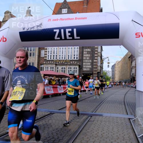 13.09.2026 - 21. swb-Marathon Bremen Tim E. http://msf.ph/oto/10320915 13.09.2026 10:58:49 Ziel 10878, 10879, 11004, 11030, 11152, 11189, 11384, 11403, 11455, 11686, 11750, 11953, 11955, 12092, 12180, 12237, 12320, 12499, 12505, 12518 meine-sportfotos.de