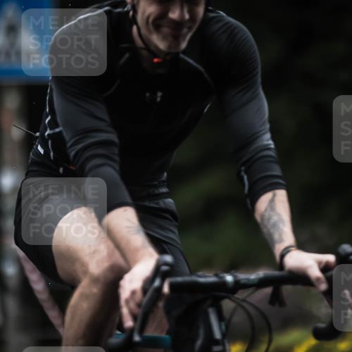 13.09.2026 - Stadtparktriathlon H.Heesch http://msf.ph/oto/10320928 13.09.2026 13:05:43 Radfahren 1198, 1265, 1276, 1377, 1407, 1420 meine-sportfotos.de