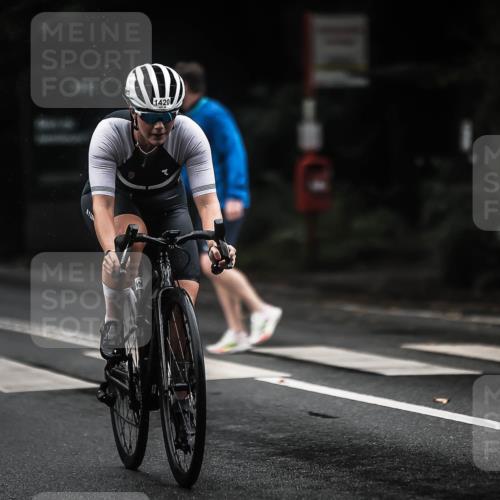 13.09.2026 - Stadtparktriathlon H.Heesch http://msf.ph/oto/10320952 13.09.2026 13:05:47 Radfahren 1265, 1340, 1407, 1420 meine-sportfotos.de
