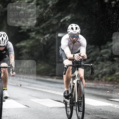 13.09.2026 - Stadtparktriathlon H.Heesch http://msf.ph/oto/10320956 13.09.2026 11:57:30 Radfahren 743, 748, 787, 833, 836, 884, 923, 924, 937, 962, 1036, 1060 meine-sportfotos.de