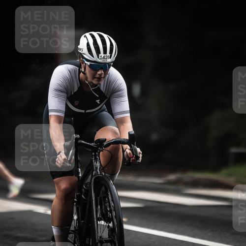 13.09.2026 - Stadtparktriathlon H.Heesch http://msf.ph/oto/10320969 13.09.2026 13:05:47 Radfahren 1265, 1340, 1407, 1420 meine-sportfotos.de