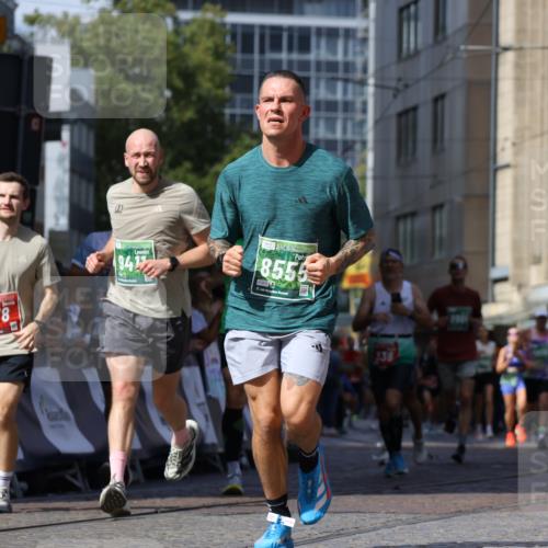 13.09.2026 - 21. swb-Marathon Bremen Strokosch-Dieckow http://msf.ph/oto/10320985 13.09.2026 13:08:42 Ziel 339, 678, 1335, 1696, 3808, 4082, 4247, 4888, 5424, 5594, 8655, 9084, 9582, 1925, 3110, 3330, 5517, 5696, 6906, 8555, 9240, 9411, 9702, 9867, 9906, 9911 meine-sportfotos.de