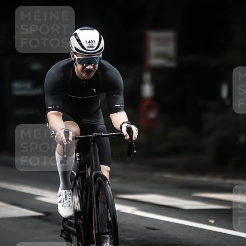 13.09.2026 - Stadtparktriathlon H.Heesch http://msf.ph/oto/10320992 13.09.2026 13:05:49 Radfahren 1340, 1407, 1420 meine-sportfotos.de