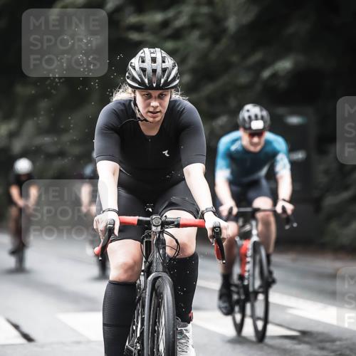 13.09.2026 - Stadtparktriathlon H.Heesch http://msf.ph/oto/10321016 13.09.2026 11:57:34 Radfahren 737, 743, 748, 757, 787, 825, 836, 884, 923, 924, 937, 962, 1036, 1060 meine-sportfotos.de