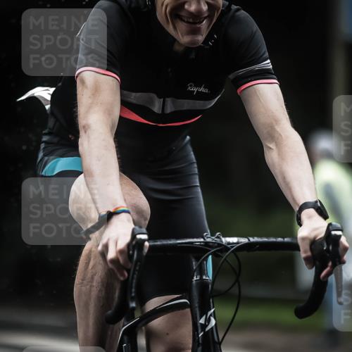 13.09.2026 - Stadtparktriathlon H.Heesch http://msf.ph/oto/10321048 13.09.2026 13:05:53 Radfahren 1340, 1407 meine-sportfotos.de