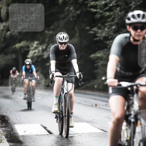 13.09.2026 - Stadtparktriathlon H.Heesch http://msf.ph/oto/10321061 13.09.2026 11:57:37 Radfahren 737, 743, 748, 757, 787, 825, 923, 937, 962, 964, 1060 meine-sportfotos.de